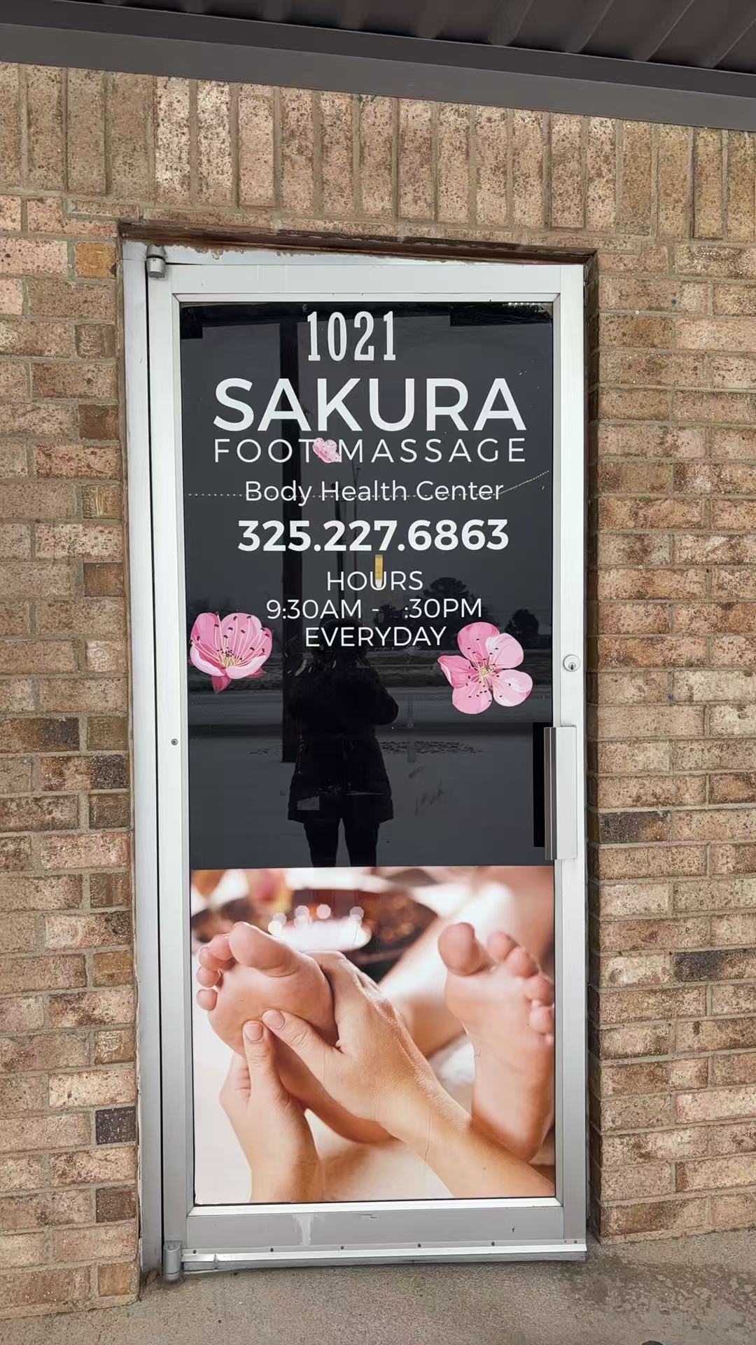 Sakura Massage gallery image